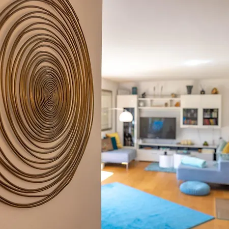 Prázdninový dům Sonniges Modernes Ruhiges Grosses Haus Garten Pool