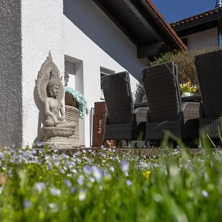 Prázdninový dům Sonniges Modernes Ruhiges Grosses Haus Garten Pool Oberhaching