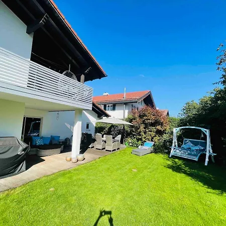 Holiday home Sonniges Modernes Ruhiges Grosses Haus Garten Pool
