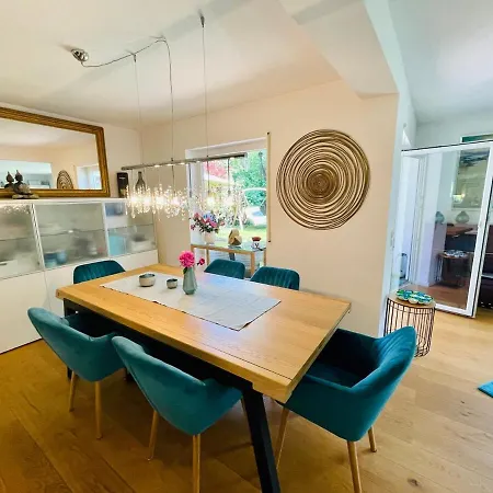 Sonniges Modernes Ruhiges Grosses Haus Garten Pool Holiday home *