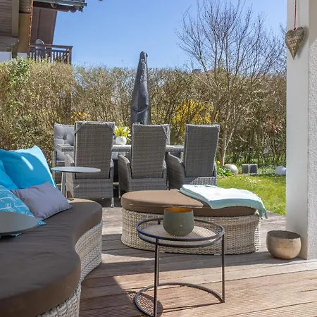 Sonniges Modernes Ruhiges Grosses Haus Garten Pool *